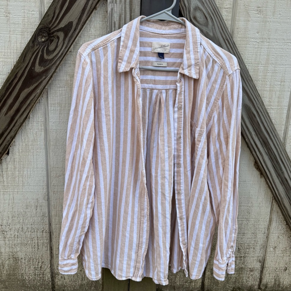 Universal Thread Beige & White Striped Relaxed Button-Up Shirt